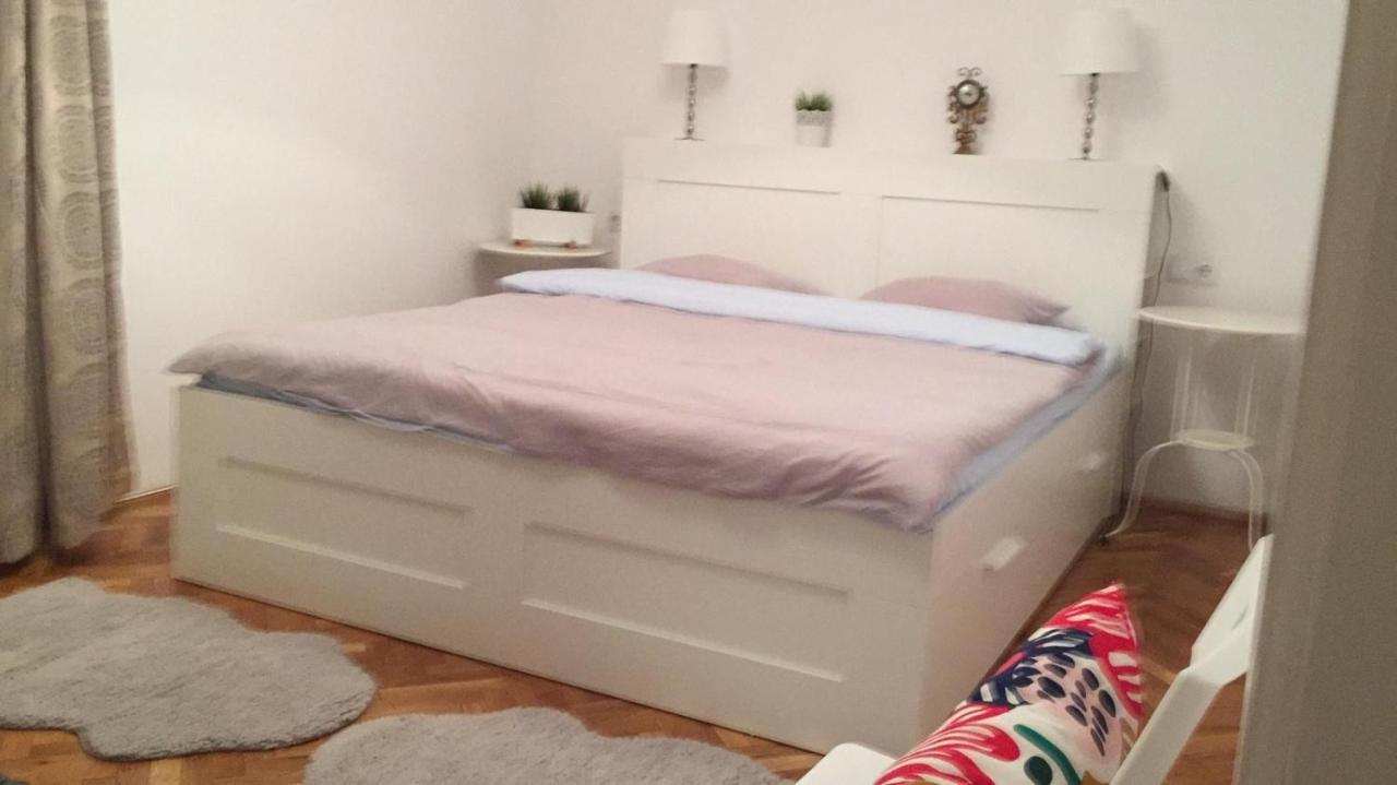 Caroline Residence Alba Iulia Buitenkant foto